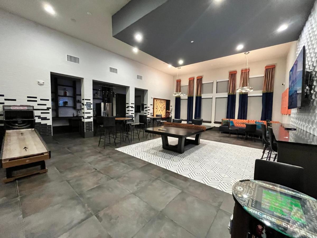 Comfy Abode Near Bush Airport Apartment Houston Exterior photo